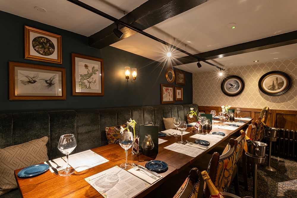 vin-2024-secondaryspaces-thebearsheadbrereton-gallery-img-1.jpg