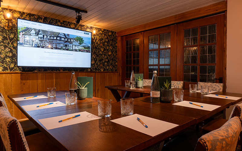 vin-2024-secondaryspaces-thebearsheadbrereton-privatedining-img.jpg